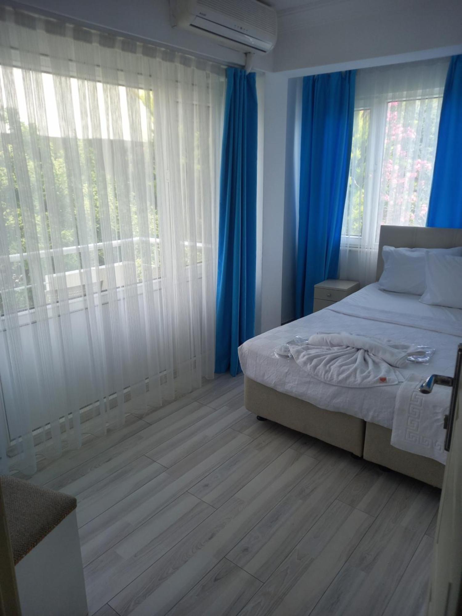 Paradise Hotel Akcay เอเดรมิท ภายนอก รูปภาพ