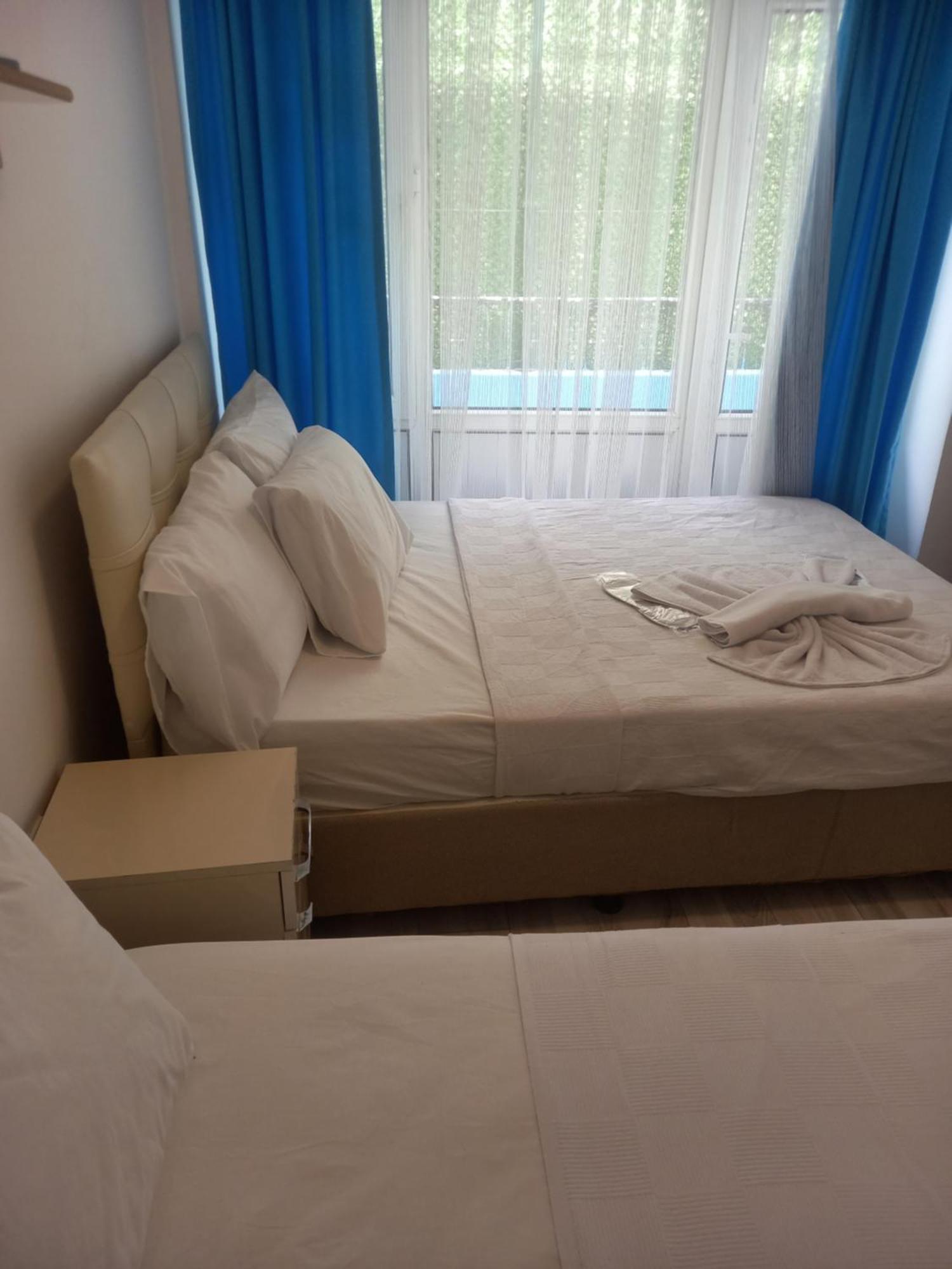 Paradise Hotel Akcay เอเดรมิท ภายนอก รูปภาพ