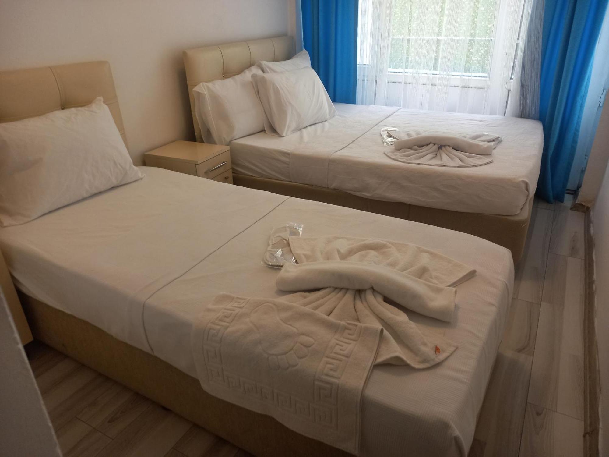 Paradise Hotel Akcay เอเดรมิท ภายนอก รูปภาพ