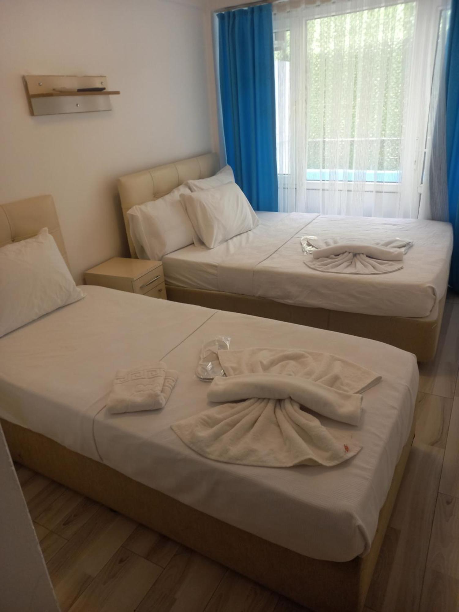 Paradise Hotel Akcay เอเดรมิท ภายนอก รูปภาพ