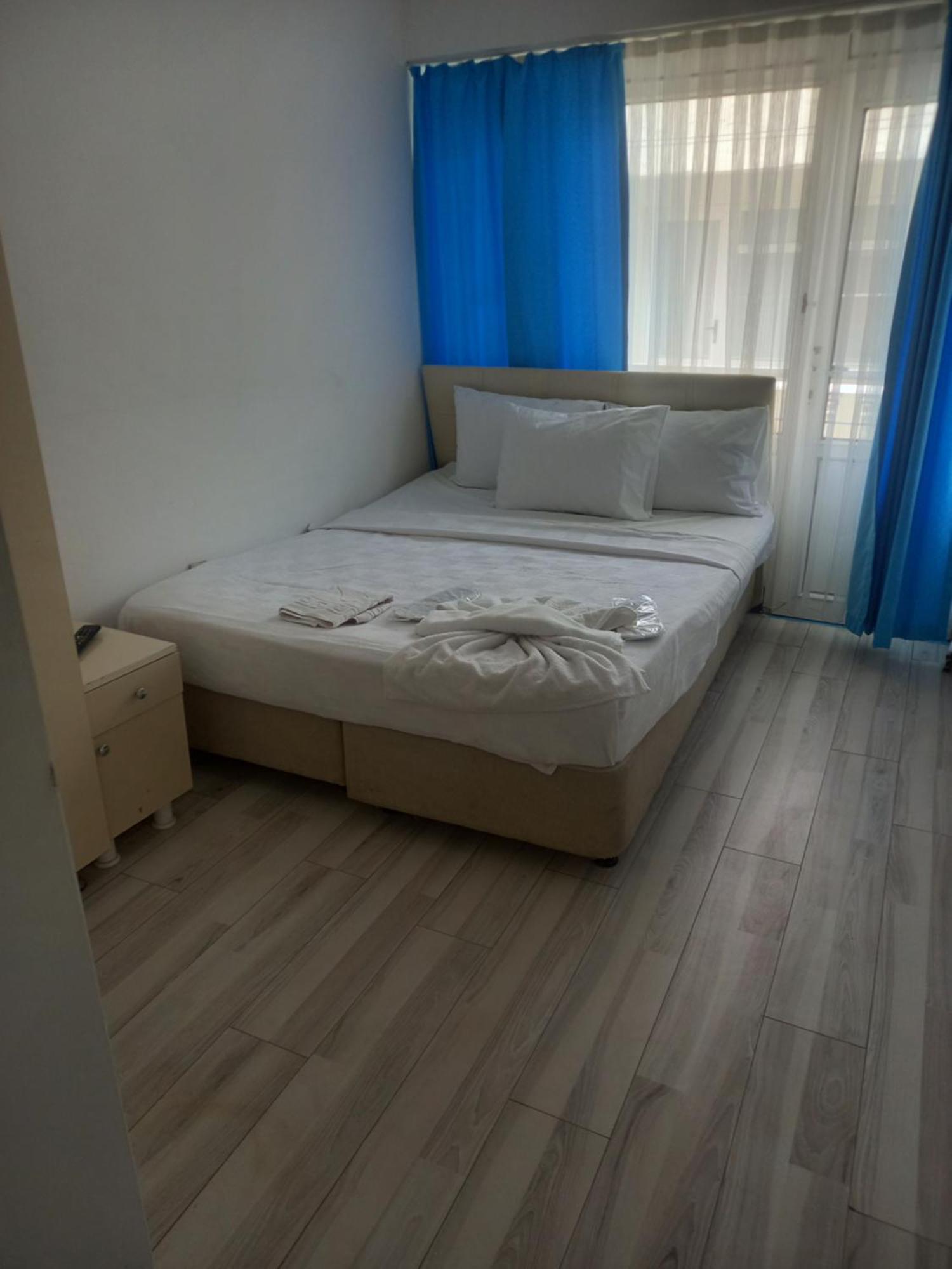 Paradise Hotel Akcay เอเดรมิท ภายนอก รูปภาพ