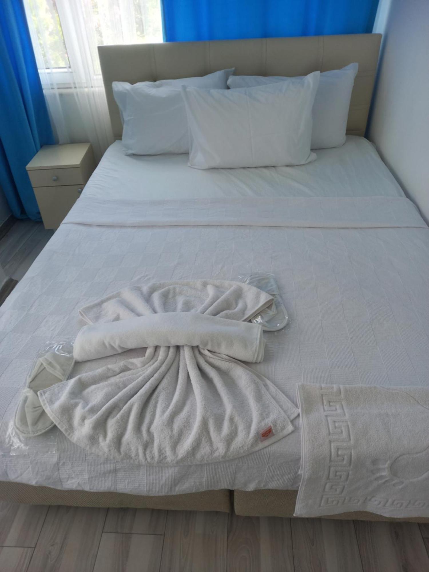 Paradise Hotel Akcay เอเดรมิท ภายนอก รูปภาพ