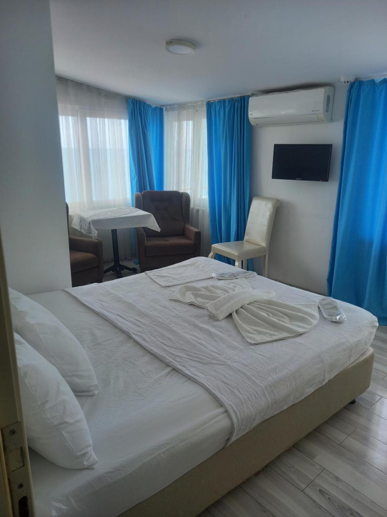 Paradise Hotel Akcay เอเดรมิท ภายนอก รูปภาพ